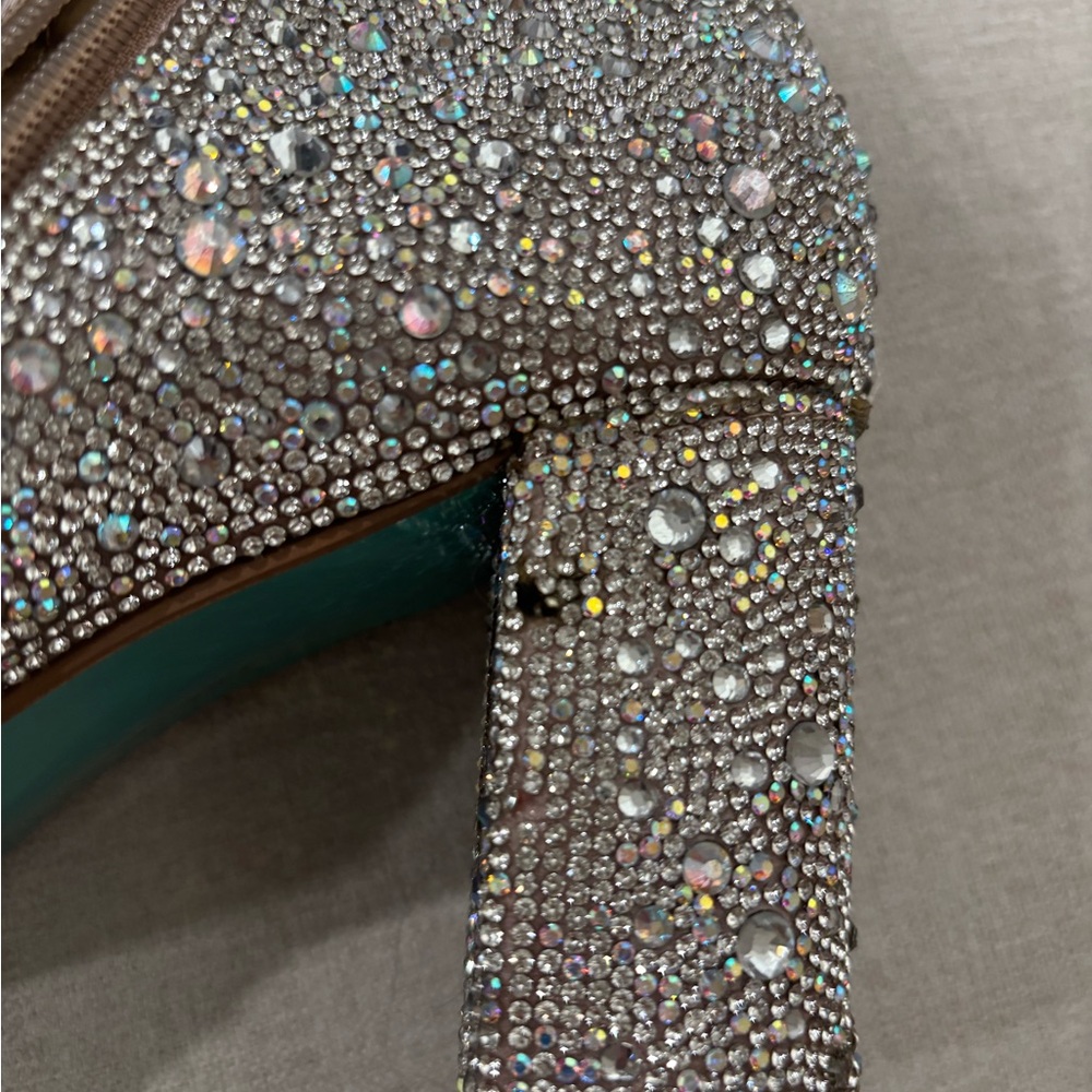 READ DESCRIPTION! BetseyJohnson Silver Sparkle Booties - Picture 6 of 6